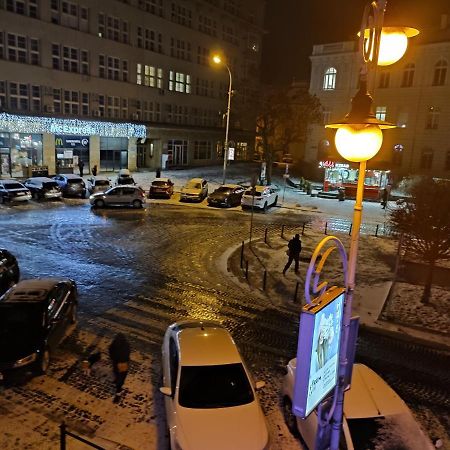 Апартаменти трехкімнатні в самому центрі для 6-х Львів Екстер'єр фото